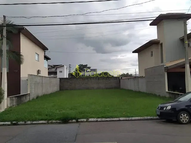 Terreno com 300m², à venda, no bairro Loteamento Residencial Campos do Conde II em Tremembé