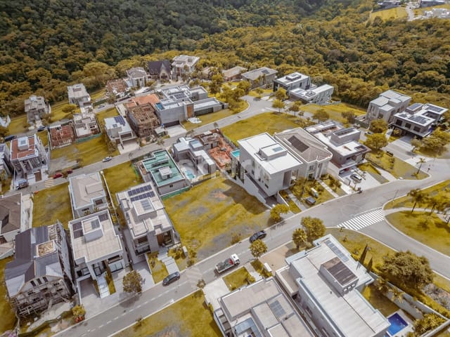 Terreno com 490m², à venda, no bairro Alphaville em Santana de Parnaíba