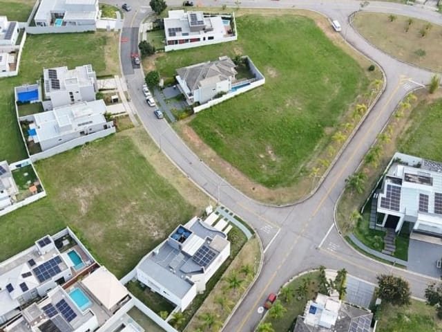 Terreno com 475m², à venda, no bairro Loteamento Extensao Do Serrama em Rio das Ostras