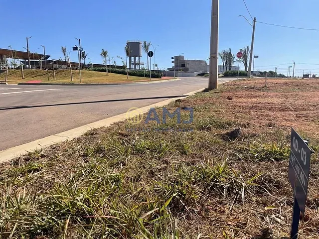 Terreno com 230m², à venda, no bairro Polo Empresarial de Goiás em Aparecida de Goiânia