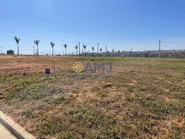 Terreno com 230m², à venda, no bairro Polo Empresarial de Goiás em Aparecida de Goiânia