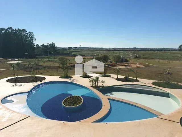 Terreno com 752m², à venda, no bairro Jardim Aeroporto em Arapongas