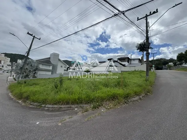 Terreno com 470m², à venda, no bairro Pedra Branca em Palhoça