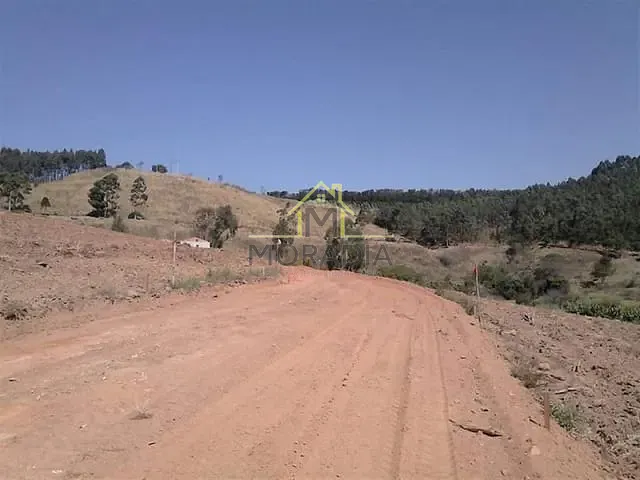 Terreno com 1000m², à venda, no bairro Zona Rural em Guaxupé