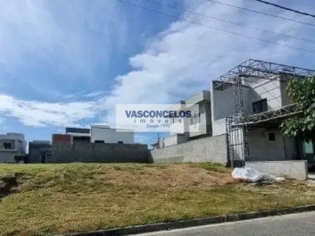 Terreno com 250m², à venda, no bairro Recanto dos Eucaliptos em São José dos Campos