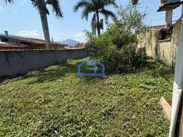 Terreno com 250m², à venda, no bairro Capricórnio II em Caraguatatuba