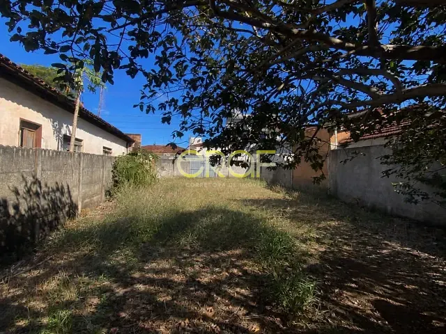 Terreno com 572m², à venda, no bairro Centro em Formosa