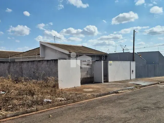 Terreno com 301m², à venda, no bairro Jardim Interlagos em Arapongas