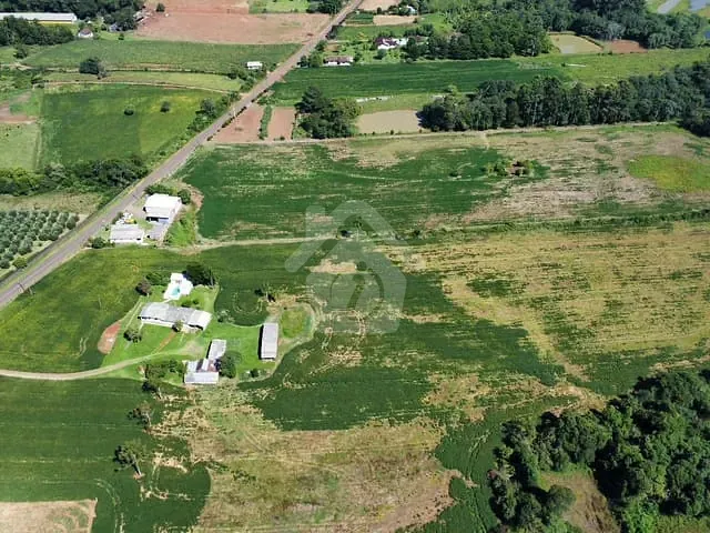 Terreno com 33000m², à venda, no bairro Boa Vista em Teutônia