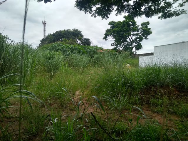 Terreno com 140m², à venda, no bairro Jardim Santa Tereza em Taubaté