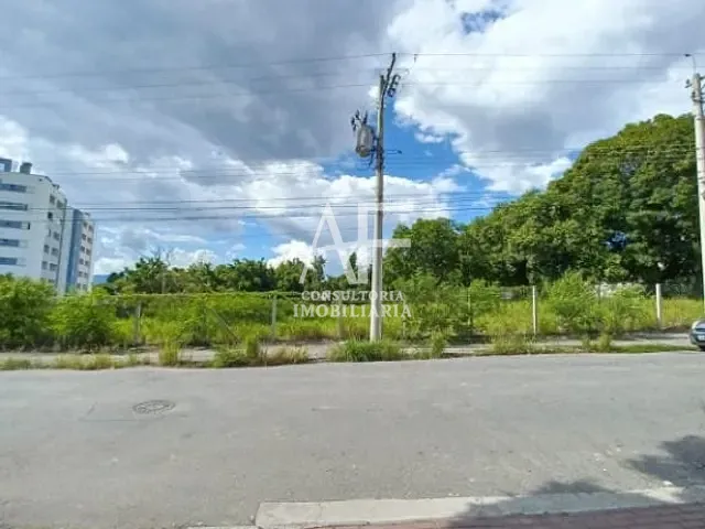 Terreno com 5044m², à venda, no bairro Jardim das Bandeiras em Taubaté