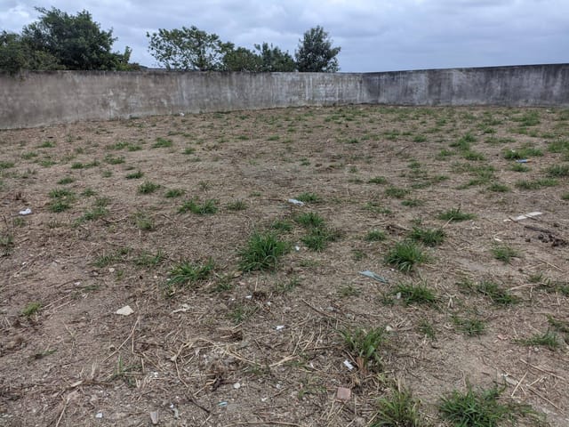Terreno com 371m², à venda, no bairro Parque Santo Antônio em Campos dos Goytacazes