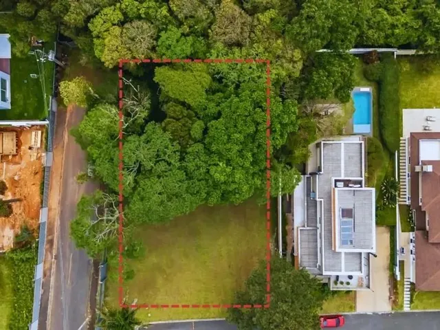 Terreno à venda, no bairro Campo Comprido em Curitiba