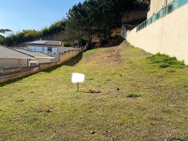 Terreno com 608m², à venda, no bairro Alphaville em Santana de Parnaíba
