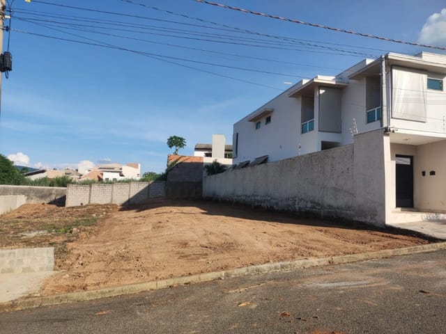 Terreno com 300m², à venda, no bairro Jardim Monte Verde em São João da Boa Vista