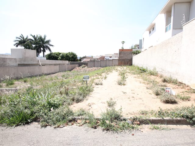 Terreno com 300m², à venda, no bairro Jardim Monte Verde em São João da Boa Vista
