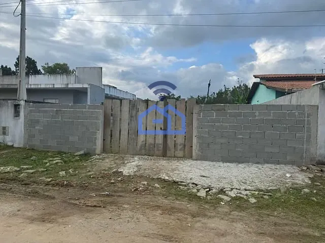 Terreno com 290m², à venda, no bairro Balneário Recanto do Sol em Caraguatatuba