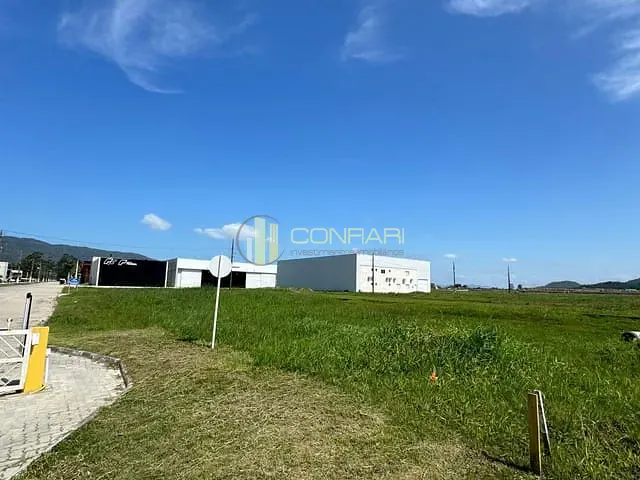 Terreno com 646m², à venda, no bairro Sertão Santa Luzia em Porto Belo