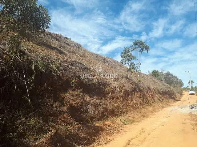 Terreno com 1160m², à venda, no bairro Albuquerque em Teresópolis