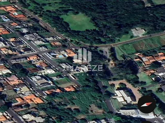 Terreno com 560m², à venda, no bairro Vila Brasil em Apucarana