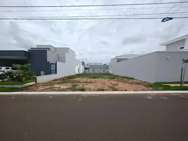 Terreno com 300m², à venda, no bairro Residencial São Luiz em Artur Nogueira