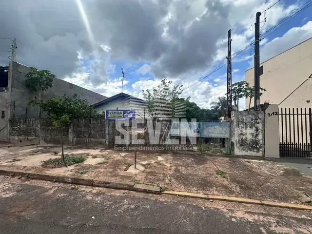 Terreno com 777m², à venda, no bairro Vila Industrial em Bauru