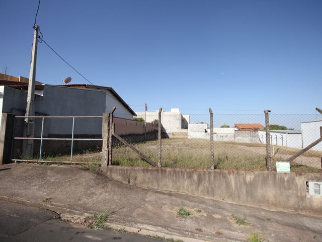 Terreno com 480m², à venda, no bairro Pratinha em São João da Boa Vista