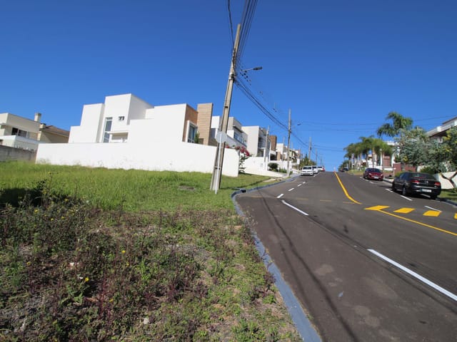 Terreno com 550m², à venda, no bairro Oficinas em Ponta Grossa