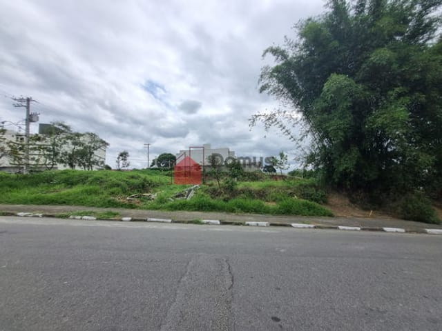 Terreno com 480m², à venda, no bairro Parque das Nações em Pindamonhangaba