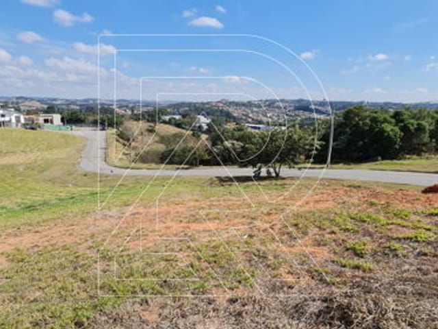 Terreno com 666m², à venda, no bairro Santa Isabel II em Louveira