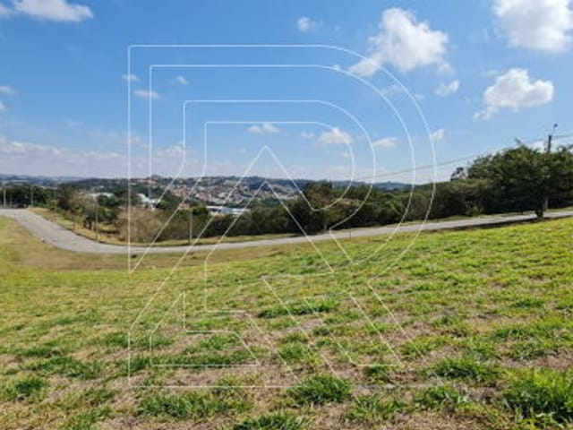 Terreno com 666m², à venda, no bairro Santa Isabel II em Louveira
