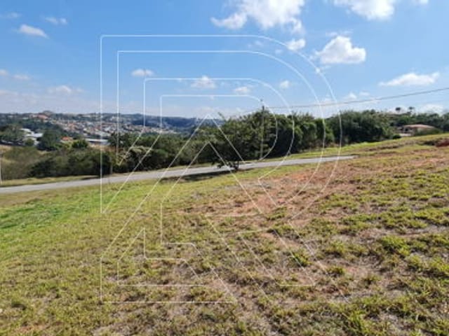 Terreno com 666m², à venda, no bairro Santa Isabel II em Louveira