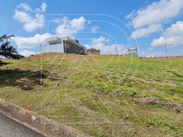 Terreno com 666m², à venda, no bairro Santa Isabel II em Louveira