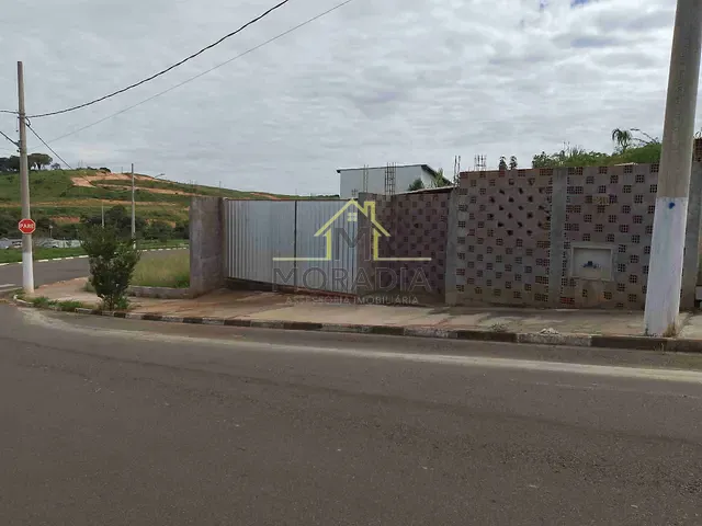 Terreno com 390m², à venda, no bairro Residencial Vale da Mata em Guaxupé
