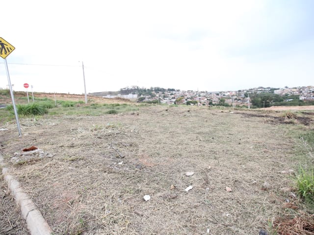 Terreno com 250m², à venda, no bairro Jardim São Paulo em São João da Boa Vista