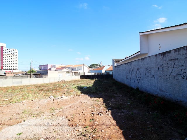Terreno com 766m², à venda, no bairro Oficinas em Ponta Grossa