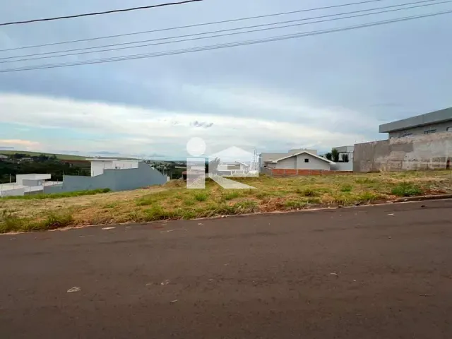 Terreno com 324m², à venda, no bairro Jardim Moriá em Rolândia