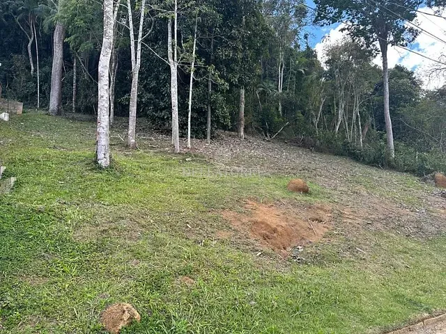 Terreno com 340m², à venda, no bairro Vargem Grande em Teresópolis