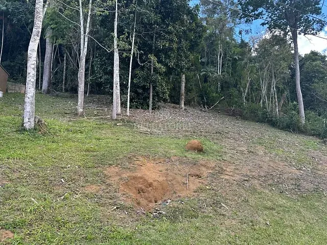 Terreno com 340m², à venda, no bairro Vargem Grande em Teresópolis