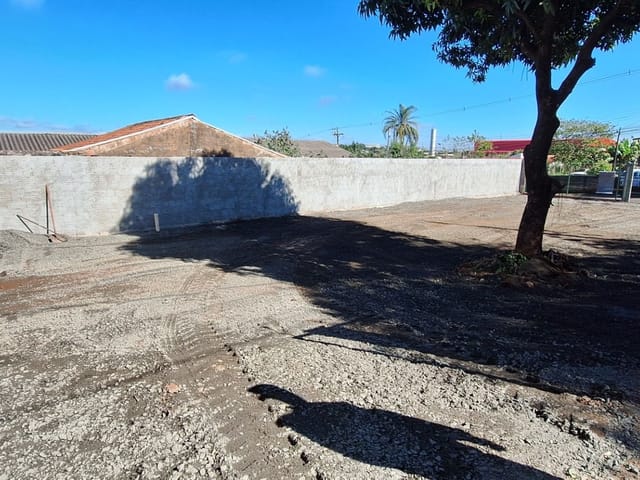 Terreno com 330m², para alugar, no bairro Jardim Ana Eliza em Cambé