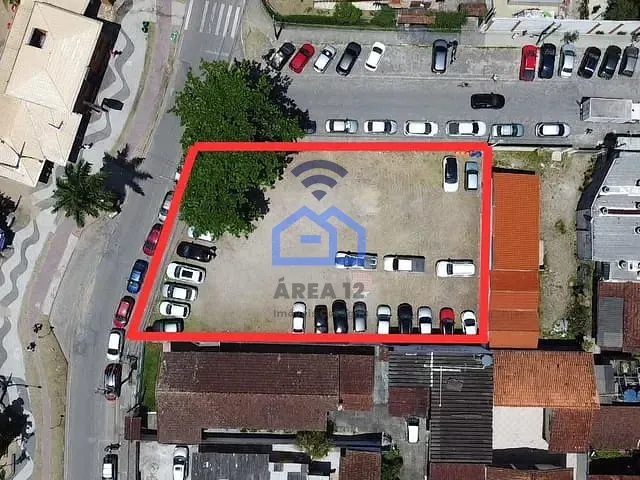 Terreno com 1050m², à venda, no bairro Martim de Sá em Caraguatatuba