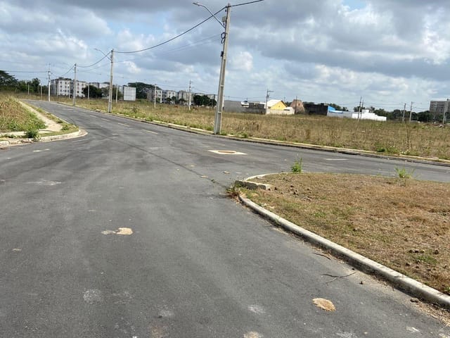 Terreno com 150m², à venda, no bairro Vila da Rainha em Campos dos Goytacazes