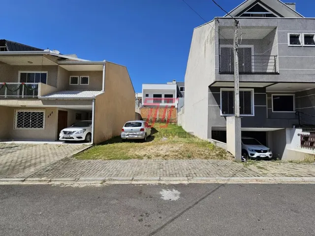 Terreno à venda, no bairro Pinheirinho em Curitiba