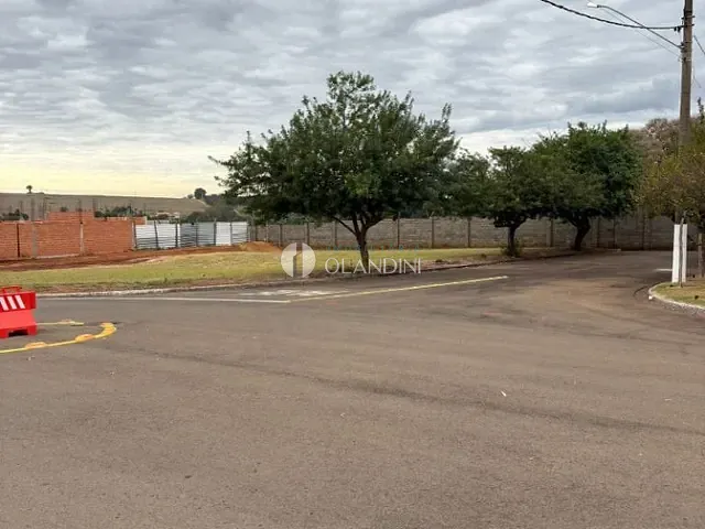 Terreno com 538m², à venda, no bairro Portal dos Manacás em Artur Nogueira