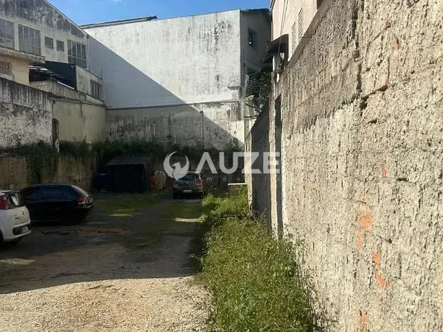 Terreno com 417m², à venda, no bairro Rebouças em Curitiba