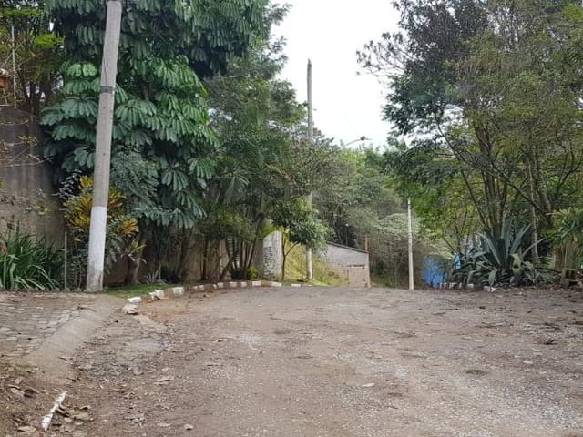 Terreno com 1489m², à venda, no bairro Parque Rizzo em Cotia