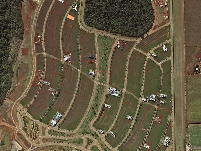 Terreno com 598m², à venda, no bairro Jardins de Monet Residence em Maringá