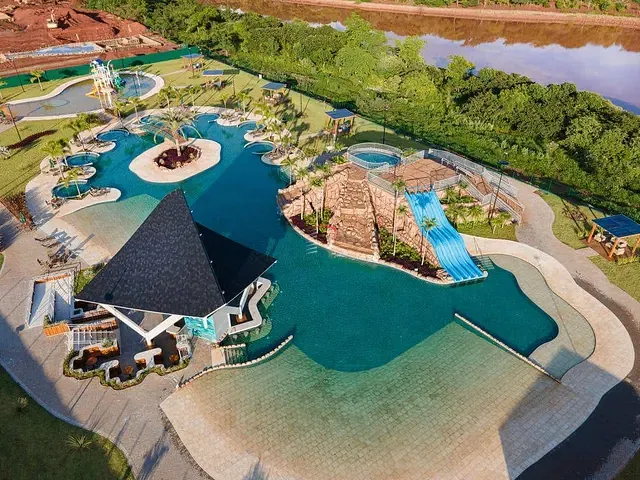 Terreno com 598m², à venda, no bairro Jardins de Monet Residence em Maringá