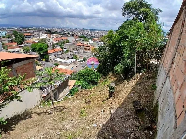 Terreno com 379m², à venda, no bairro Jardim Alvorada em Belo Horizonte