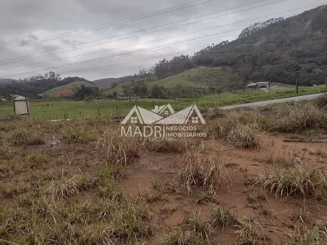 Terreno com 2539m², à venda, no bairro rural em São Pedro de Alcântara